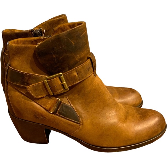 BOC Shea Distressed Leather Booties in Size 11 - Picture 2 of 5